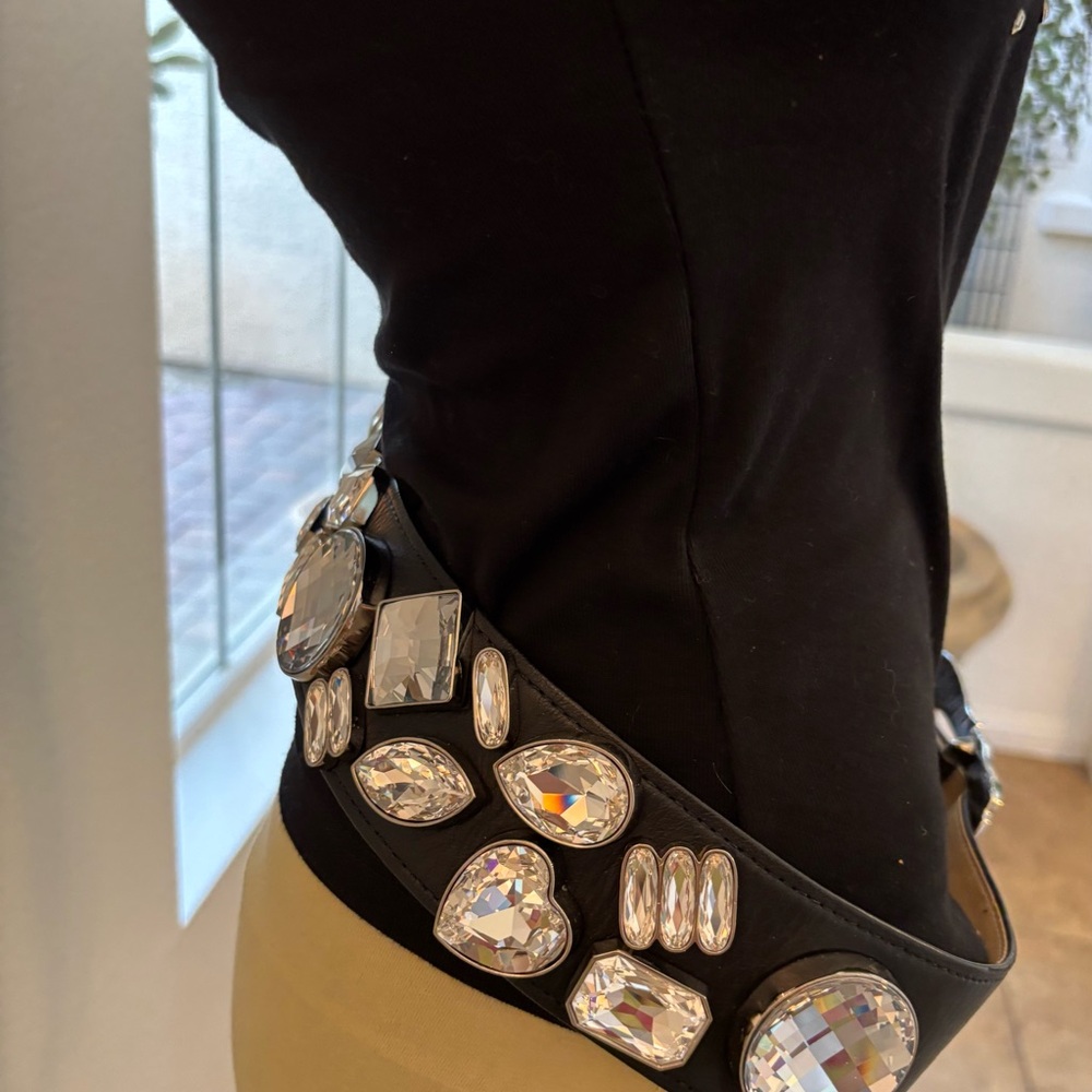 BB Simon 🔥Elegant black leather 🧊💥Real Swarovski ⚡️Chunky embellished belt/RARE🔥